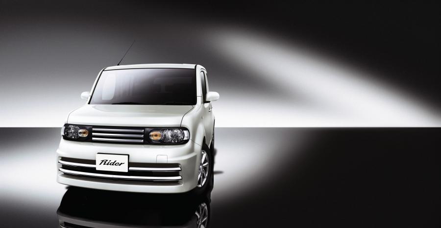  Nissan Cube 2009 года  (фото 36 из 137)